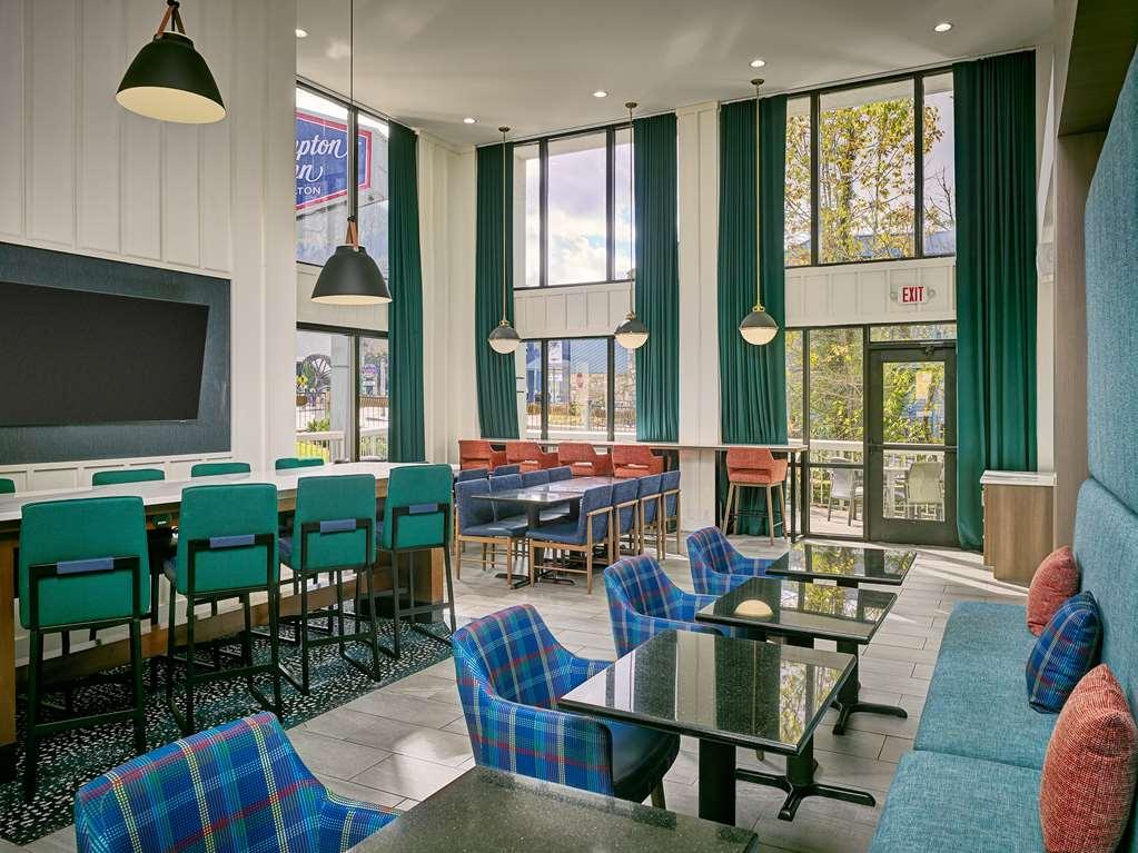 Hampton Hotel 3*