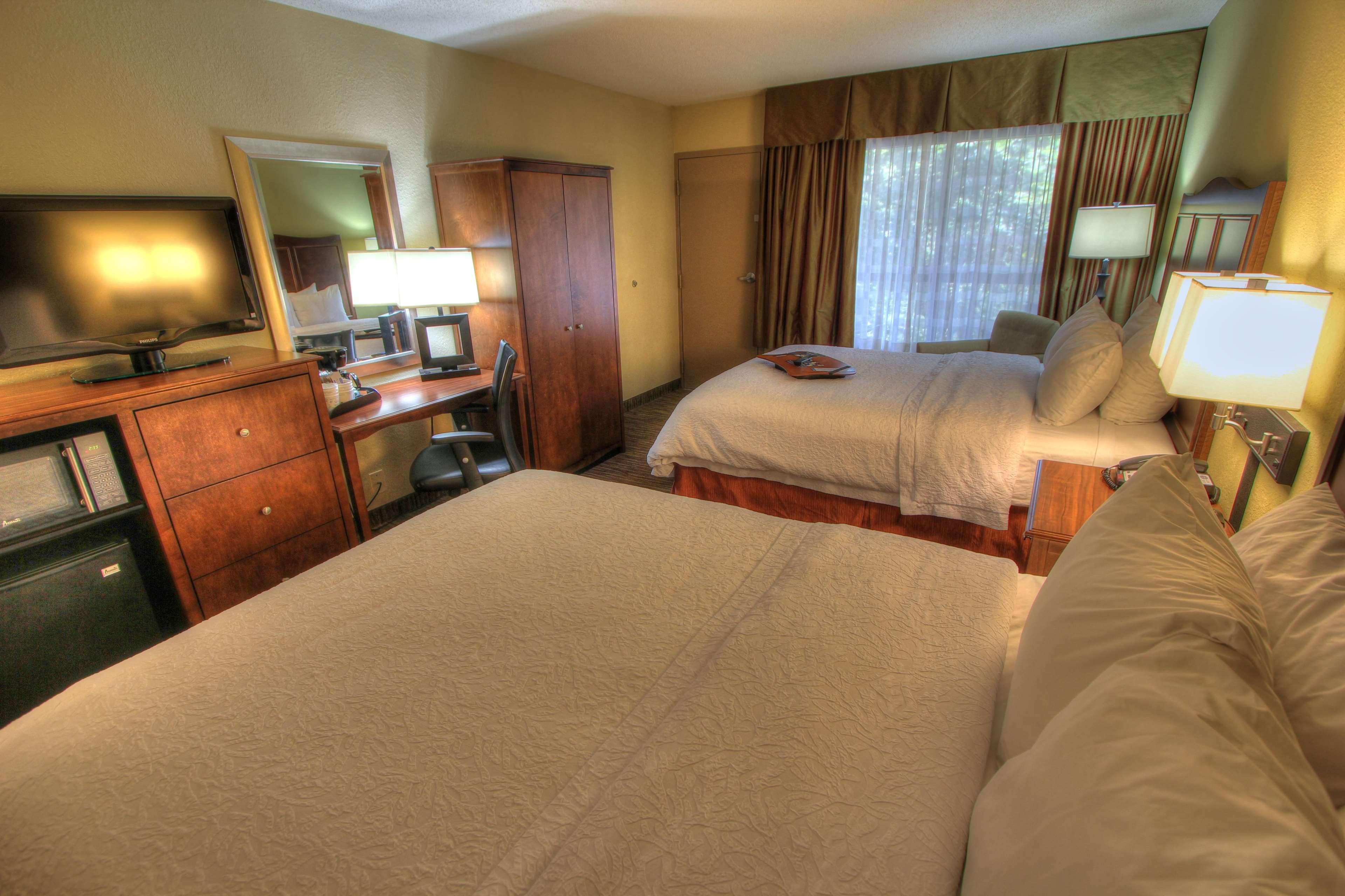 Hotel Hampton 3*
